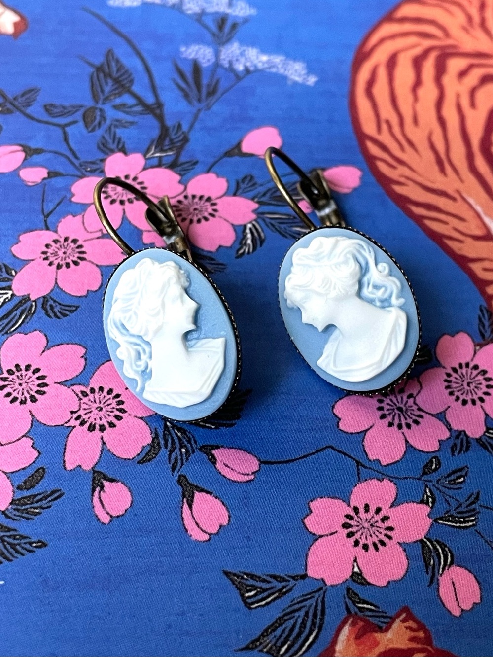 Vintage Victorian Revival blue & white cameo leverback earrings